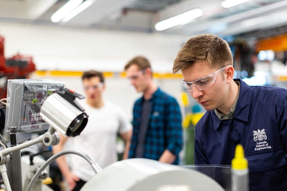 Technician diagnostic multimeter testing